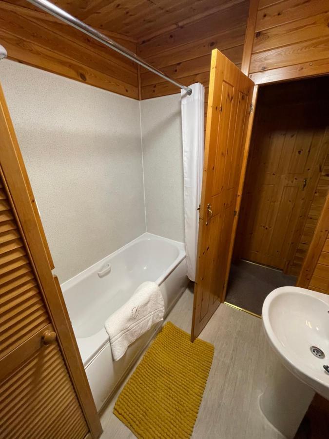 L10 - The Conwy Spa With Hot Tub Villa Bethesda Exterior foto